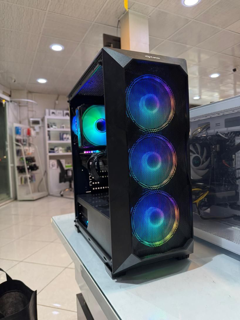 اسمبل قطعات شما بصورت حرفه ای|رایانه رومیزی|ساوه, |دیوار