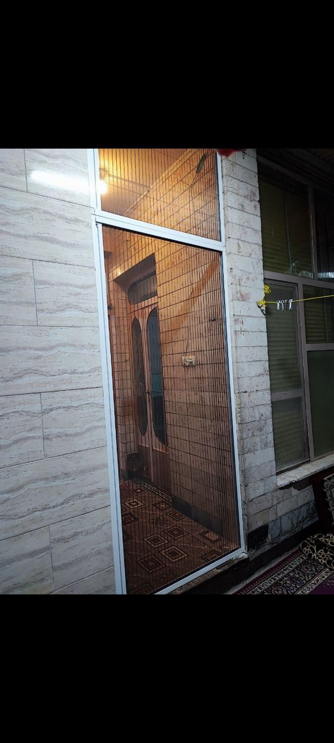 ساخت و نصب توری پلیسه (ریلی)|خدمات پیشه و مهارت|شهرکرد, |دیوار