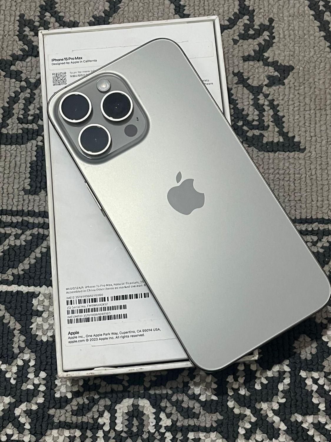 اپل iPhone 15 Pro Max با حافظهٔ ۲۵۶ گیگابایت|موبایل|میناب, |دیوار