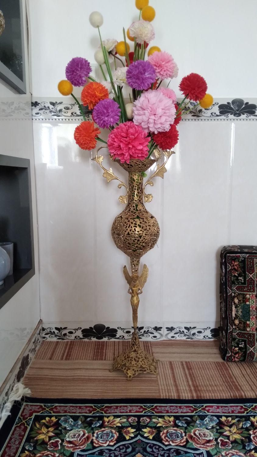 گلدان برنجی همراه گل|گل مصنوعی|ملایر, |دیوار