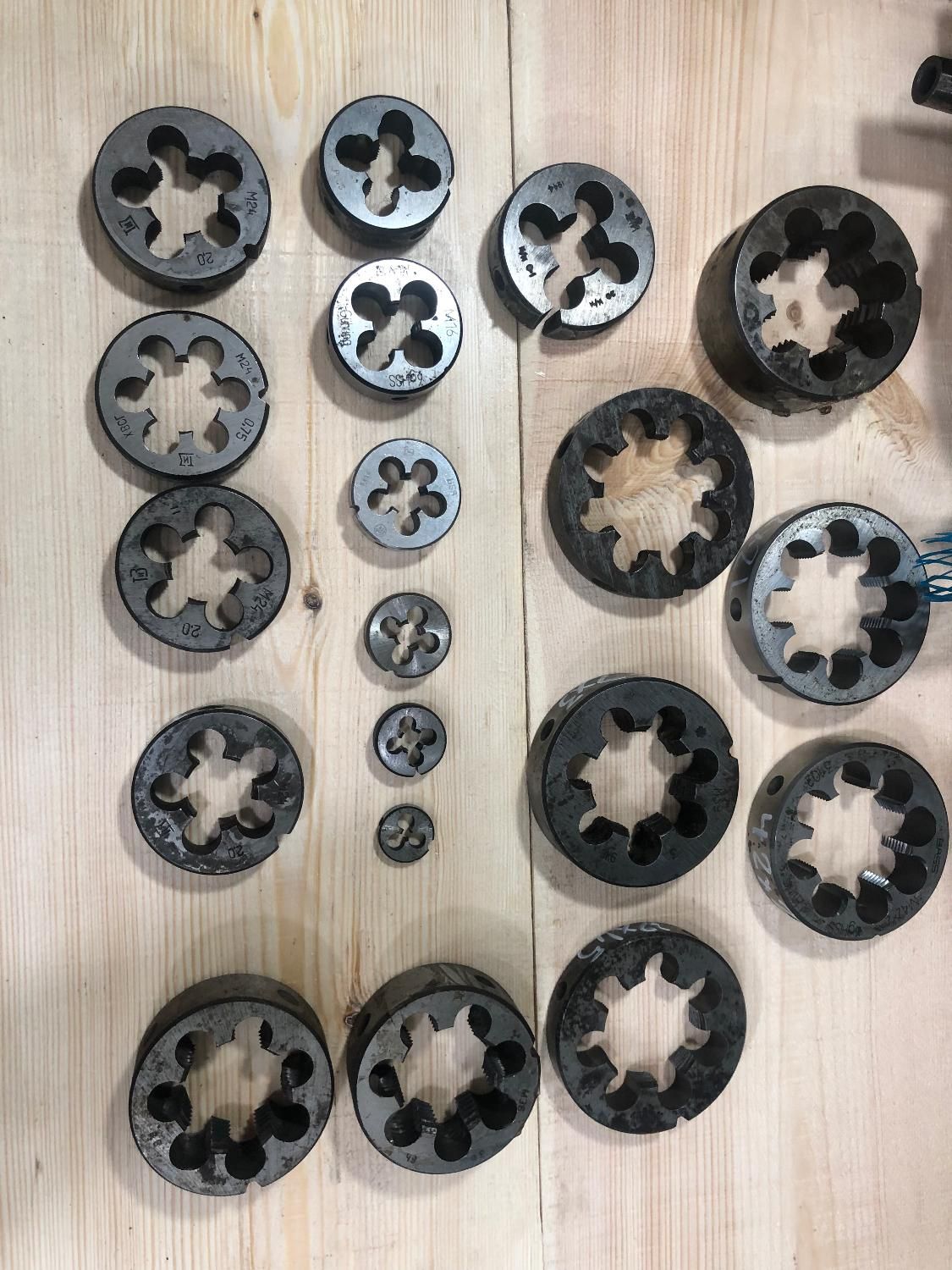 حدیده اینچ و میلیمتر ابزار رزوه زنی|ابزارآلات|تهران, هفده شهریور|دیوار