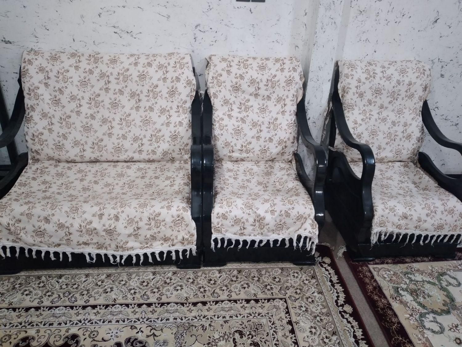 مبل ۷ نفره|مبلمان خانگی و میز عسلی|بروجن, |دیوار