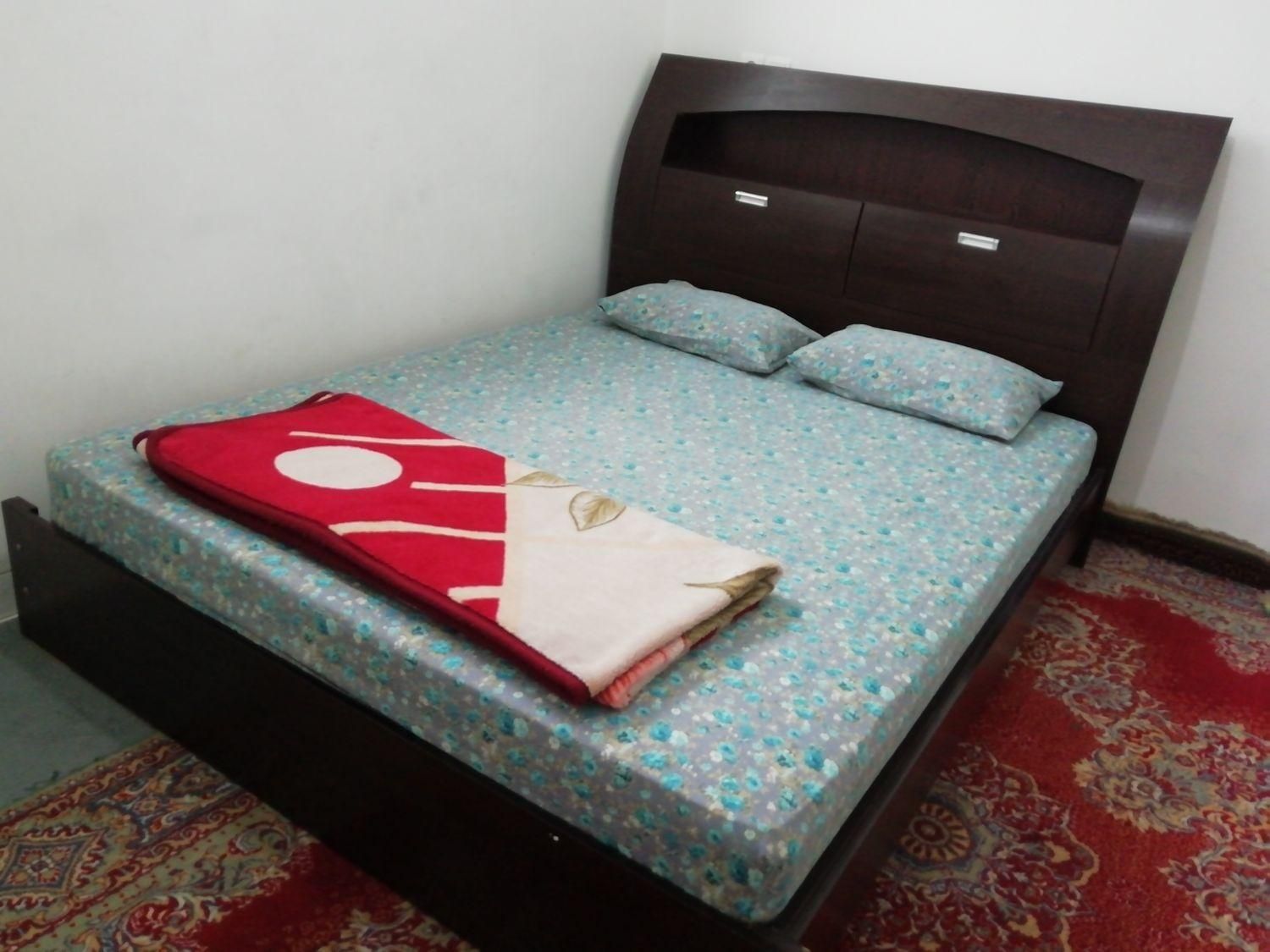 منزل مبله دو اتاق با پارکینگ مستقل بمدت دلخواه|اجارهٔ کوتاه‌مدت آپارتمان و سوئیت|شیراز, پودنک|دیوار