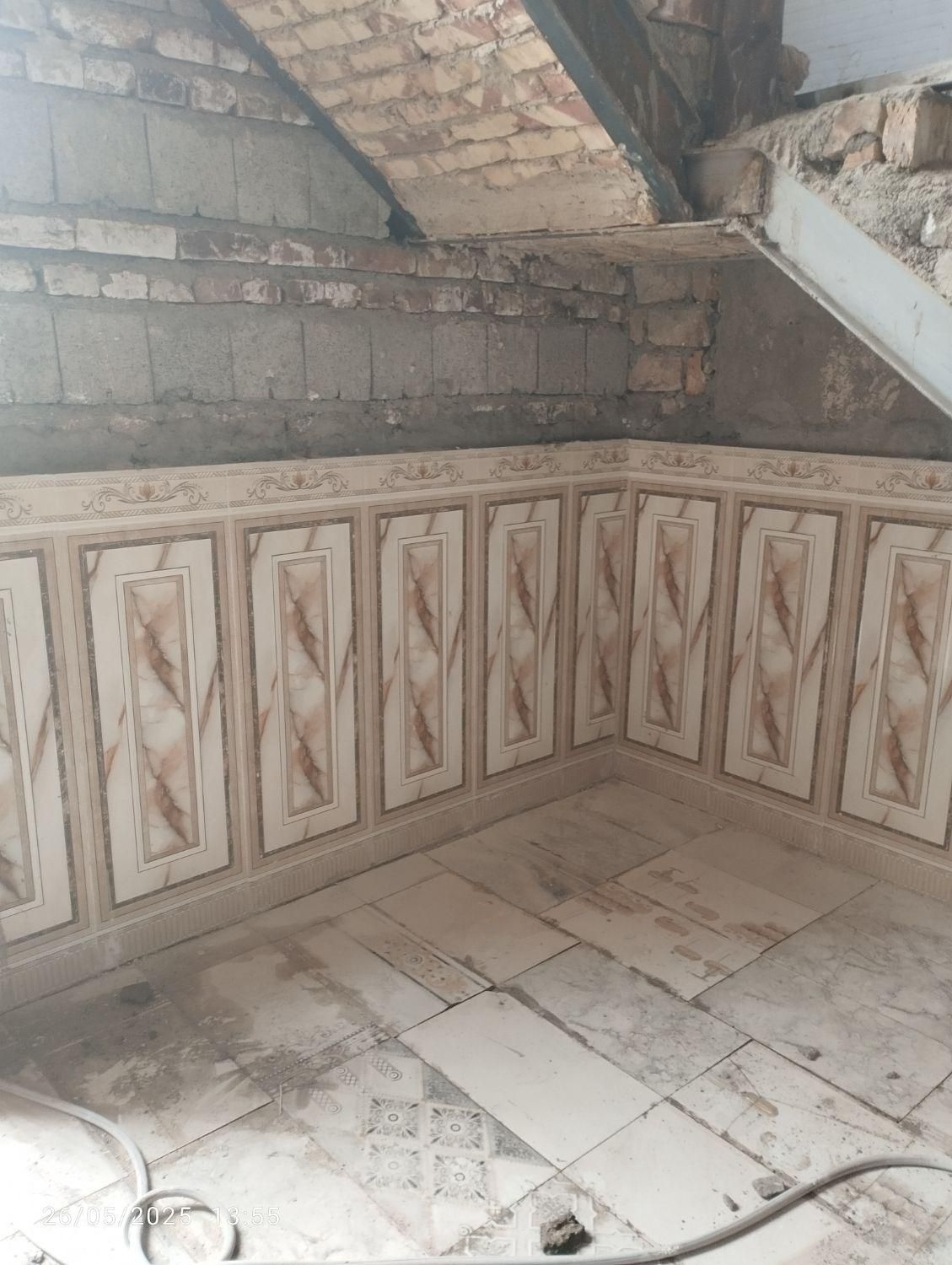 کاشیکاری ساختمان انجام میدم|خدمات پیشه و مهارت|سراوان, |دیوار