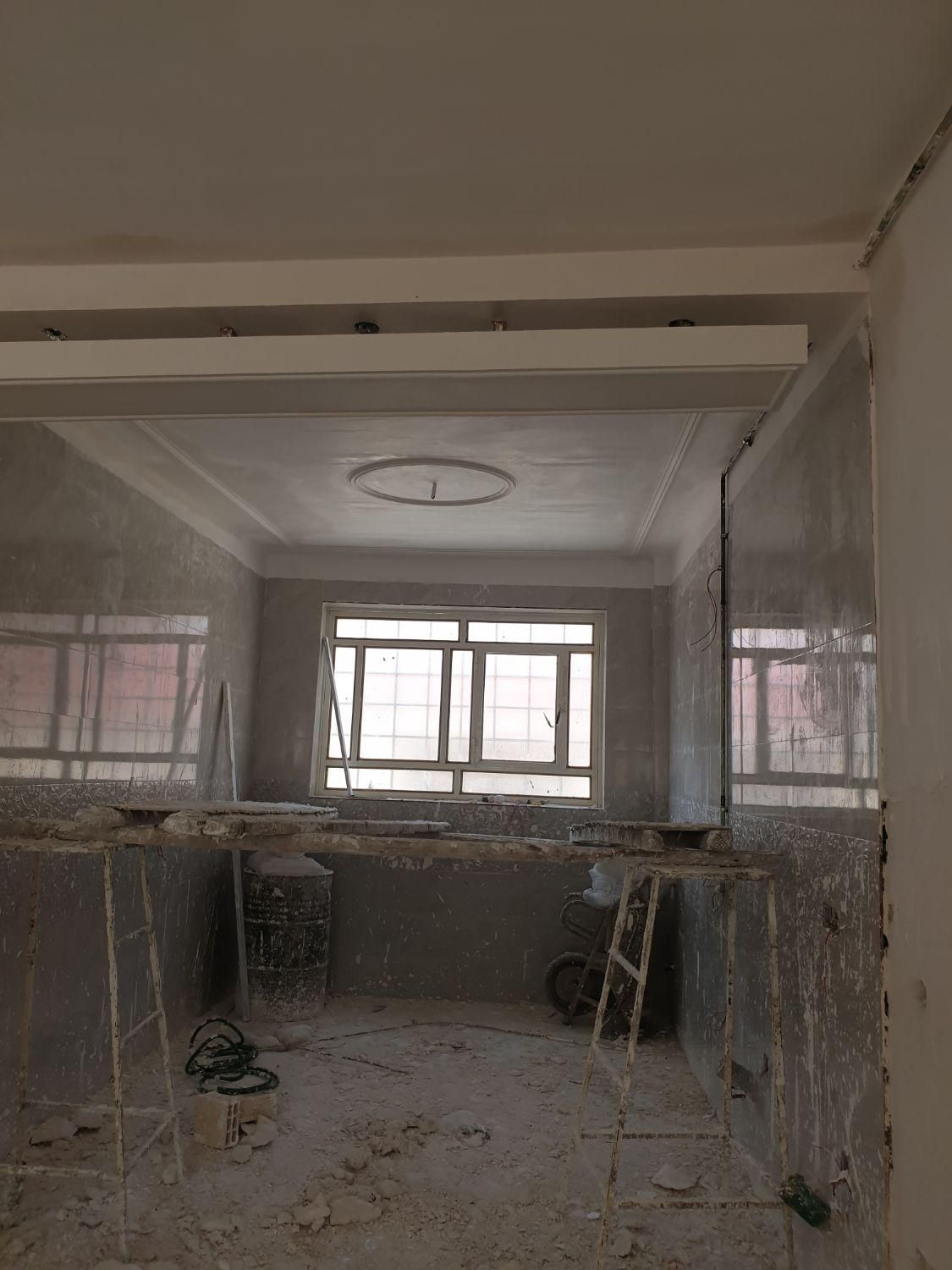 گچکاری،سفیدکاری. لکه گیری .ابزار|خدمات پیشه و مهارت|خرم‌آباد, |دیوار