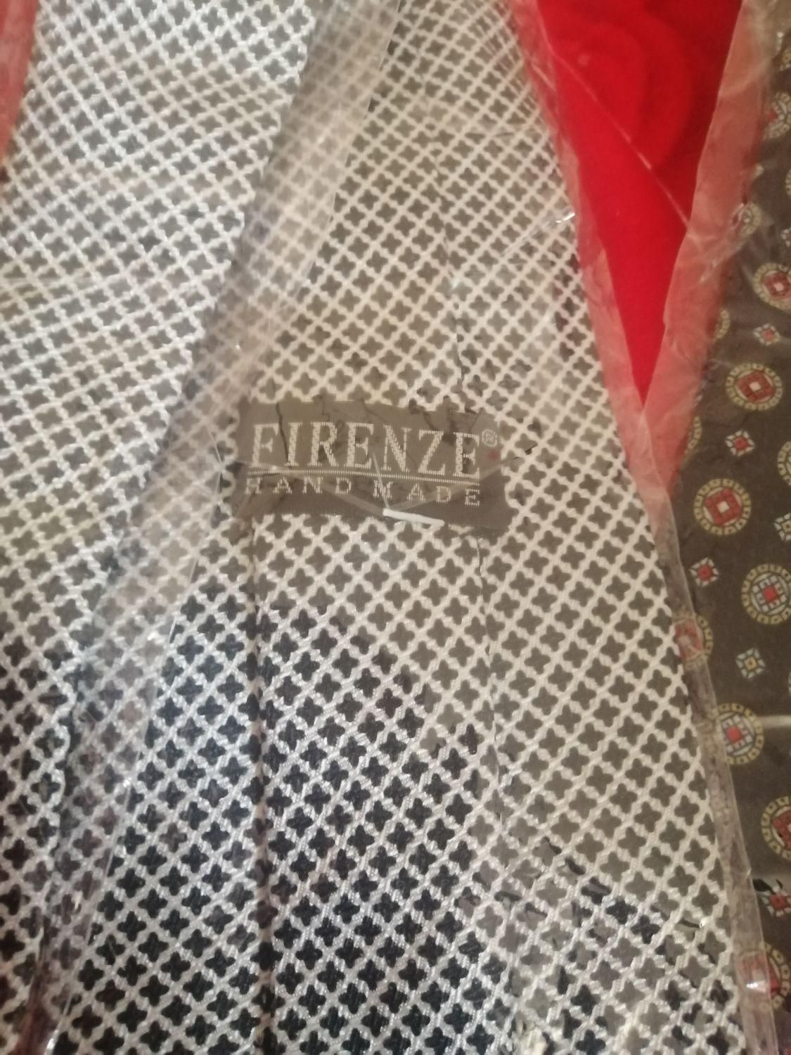 کروات خارجی|کیف، کفش، کمربند|خرمشهر, |دیوار