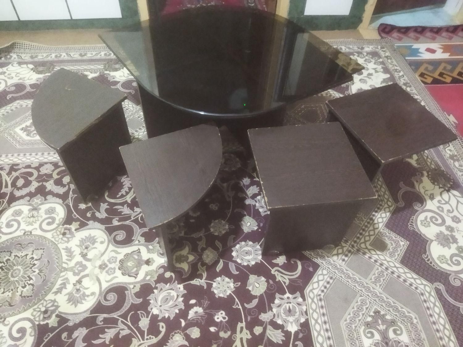 میز درحدنو بدون خرابی قیمت 800تومان مقطوع|مبلمان خانگی و میز عسلی|کازرون, |دیوار