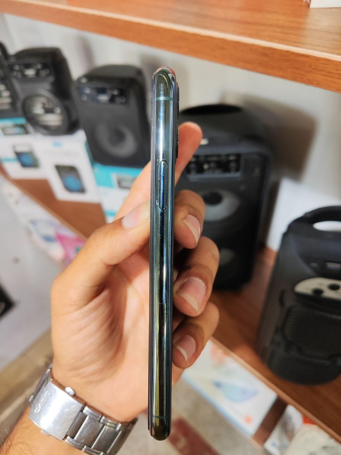 اپل iPhone 11 Pro با حافظهٔ ۲۵۶ گیگابایت|موبایل|یزد, |دیوار