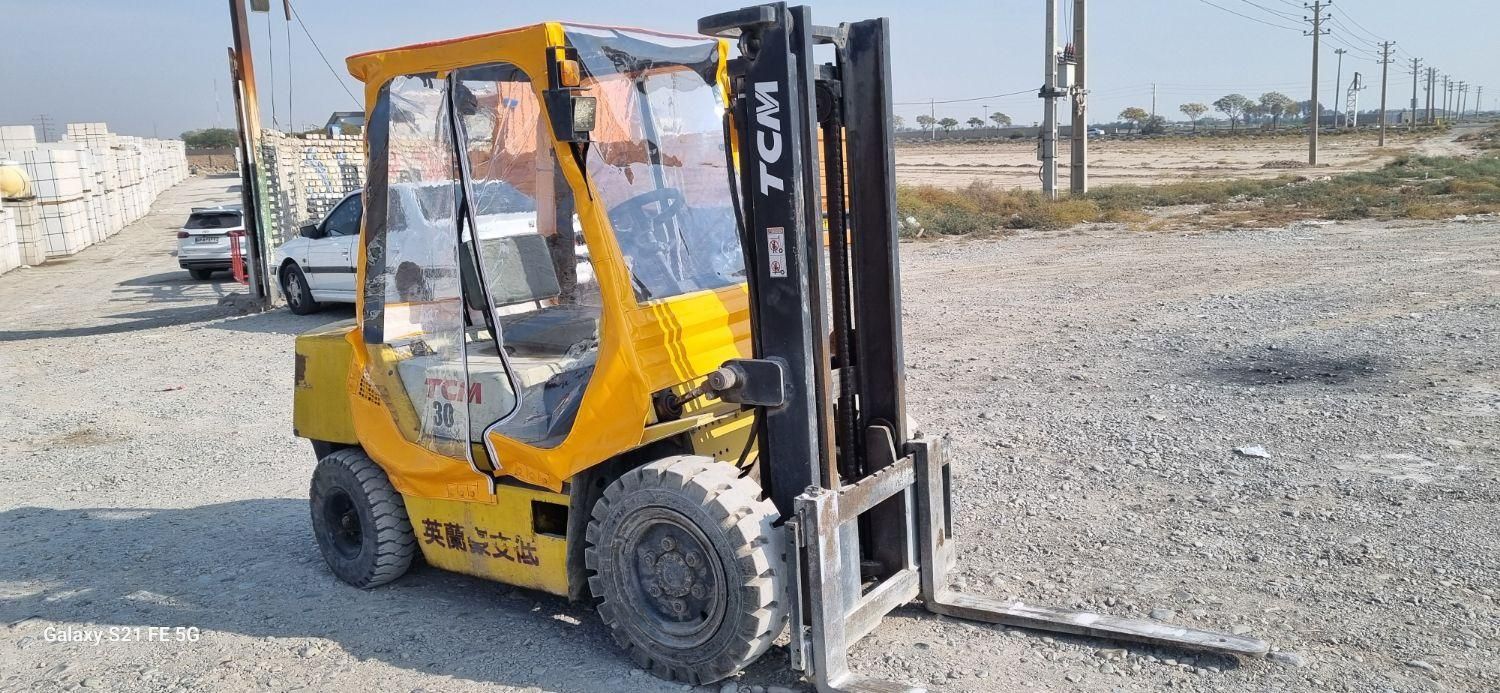 لیفتراک دیزلی 3 تن اصل ژاپن|ماشینآلات صنعتی|ورامین, شهرک فجر|دیوار