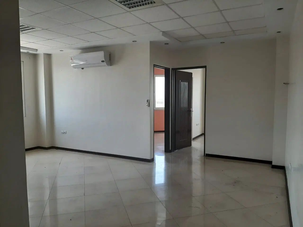 پیروزی 70مترموقعیت اداری باپارکینگ|فروش دفتر کار، اتاق اداری، مطب|تهران, زاهد گیلانی|دیوار