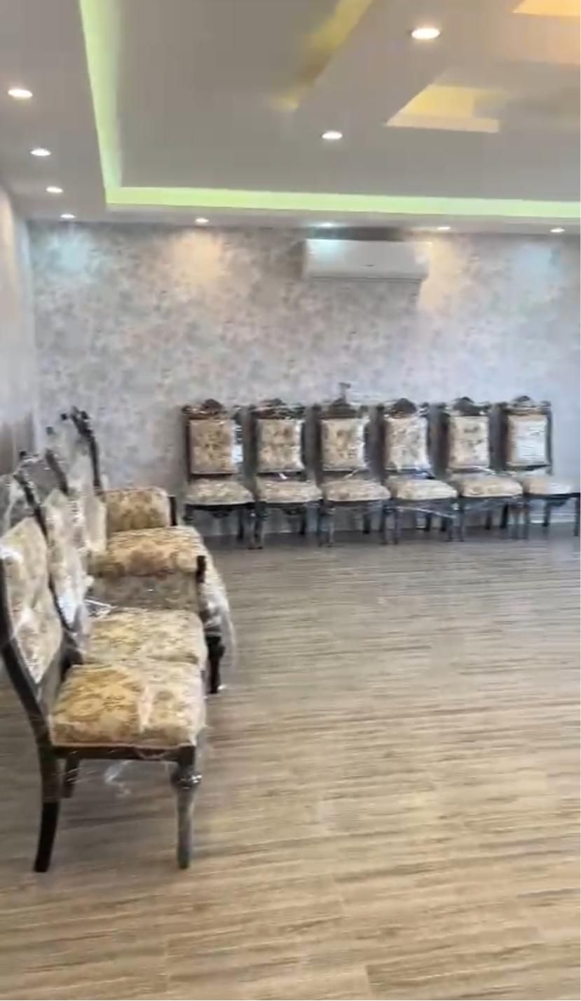 مبل خیلی شیک و خیلی تمیز|مبلمان خانگی و میز عسلی|زاهدان, |دیوار