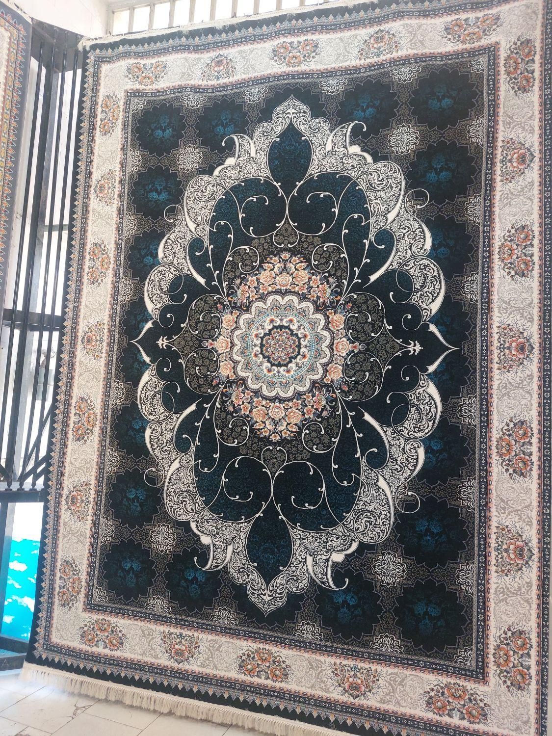 ۲۰۰ تخته فرش درحدنو و دست دوم و استوک ۱۲متری|فرش|شیراز, شهرک رضوان|دیوار