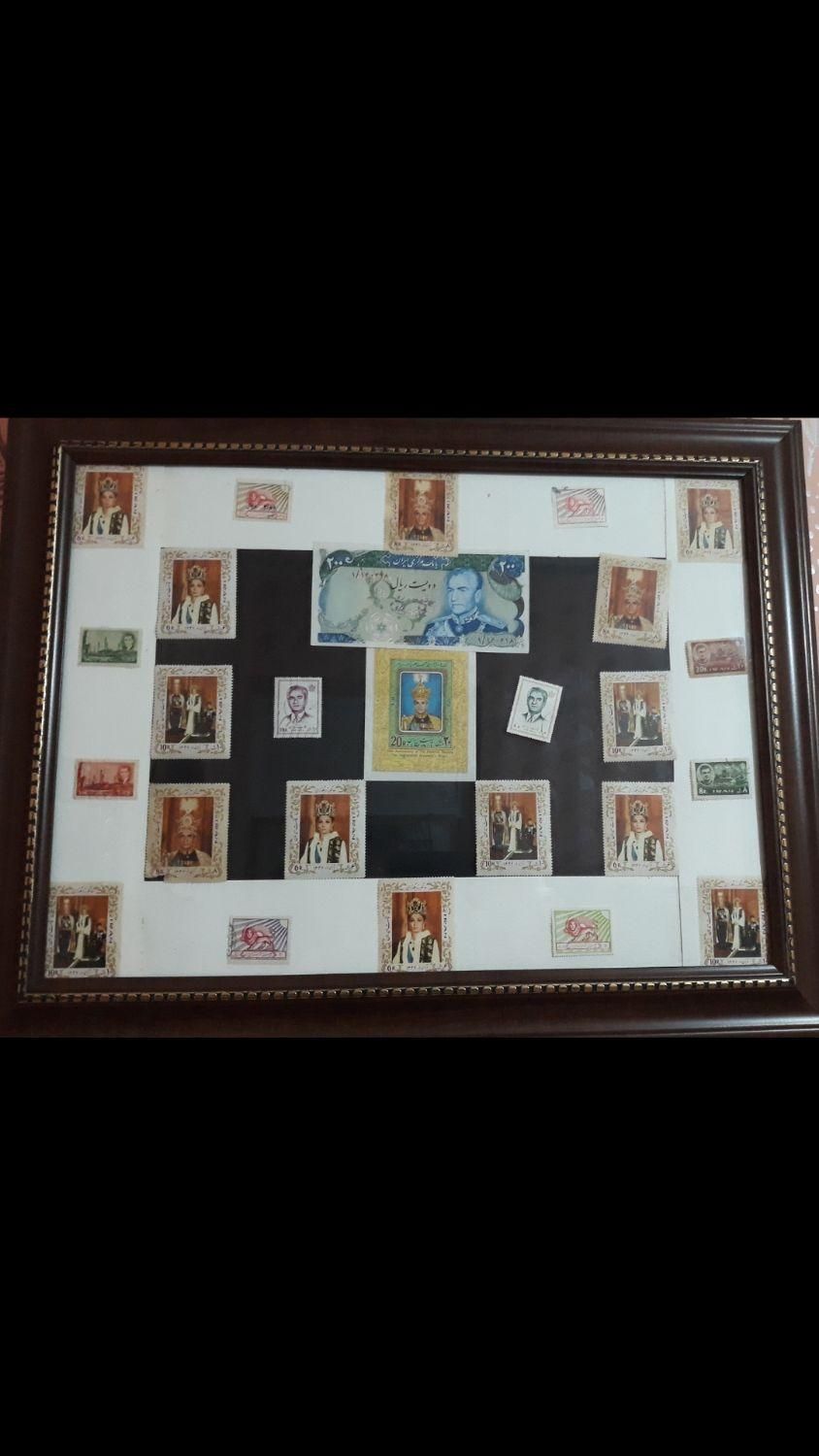 یک عد قاب عکس شاه زنش وپسرش ویک البوم تمبرشاهی|کلکسیون سکه، تمبر، اسکناس|رشت, نظری|دیوار