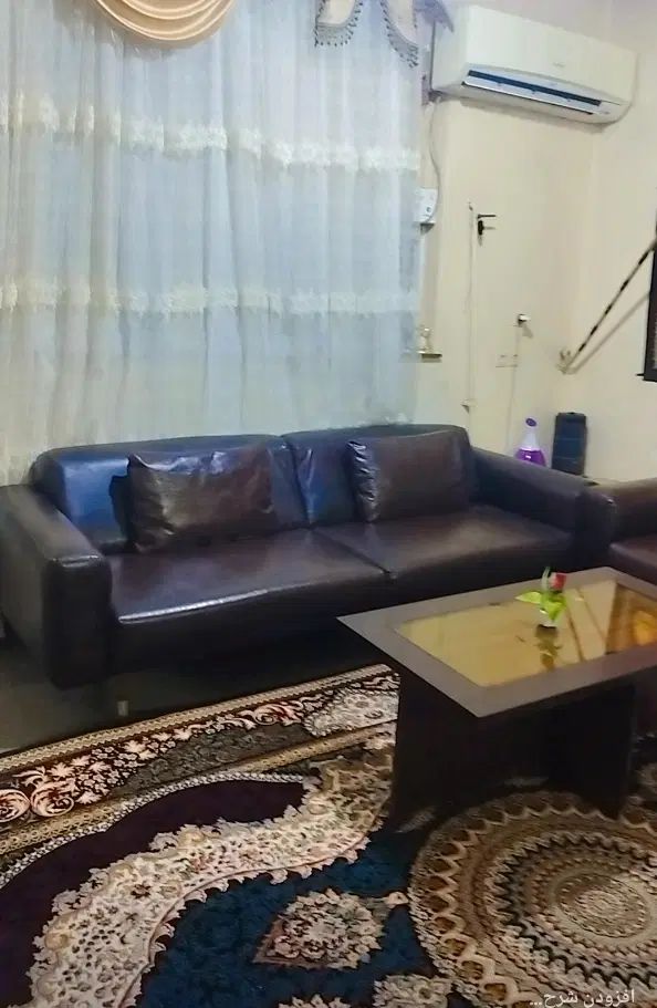 مبل ۳ نفره چرم طبیعی فروش به دلیل مهاجرت نو|مبلمان خانگی و میز عسلی|اهواز, زرگان|دیوار