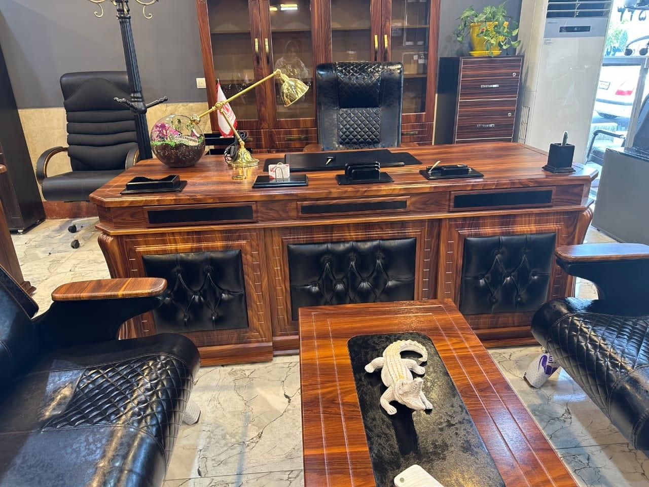 میز مدیریت وکیوم صندلی اداری مبل نیمست لوناخلبانی|دفتر کار|هشتگرد, هشتگرد قدیم|دیوار