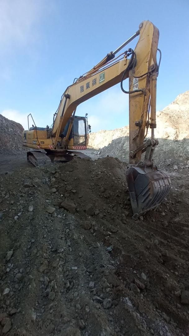 بیل مکانیکی کماتسو خط،۷مدل ۲۰۰۳|خودرو سنگین|بیرجند, |دیوار