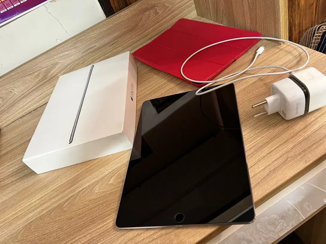 ipad pro|تبلت|اصفهان, عسگریه|دیوار