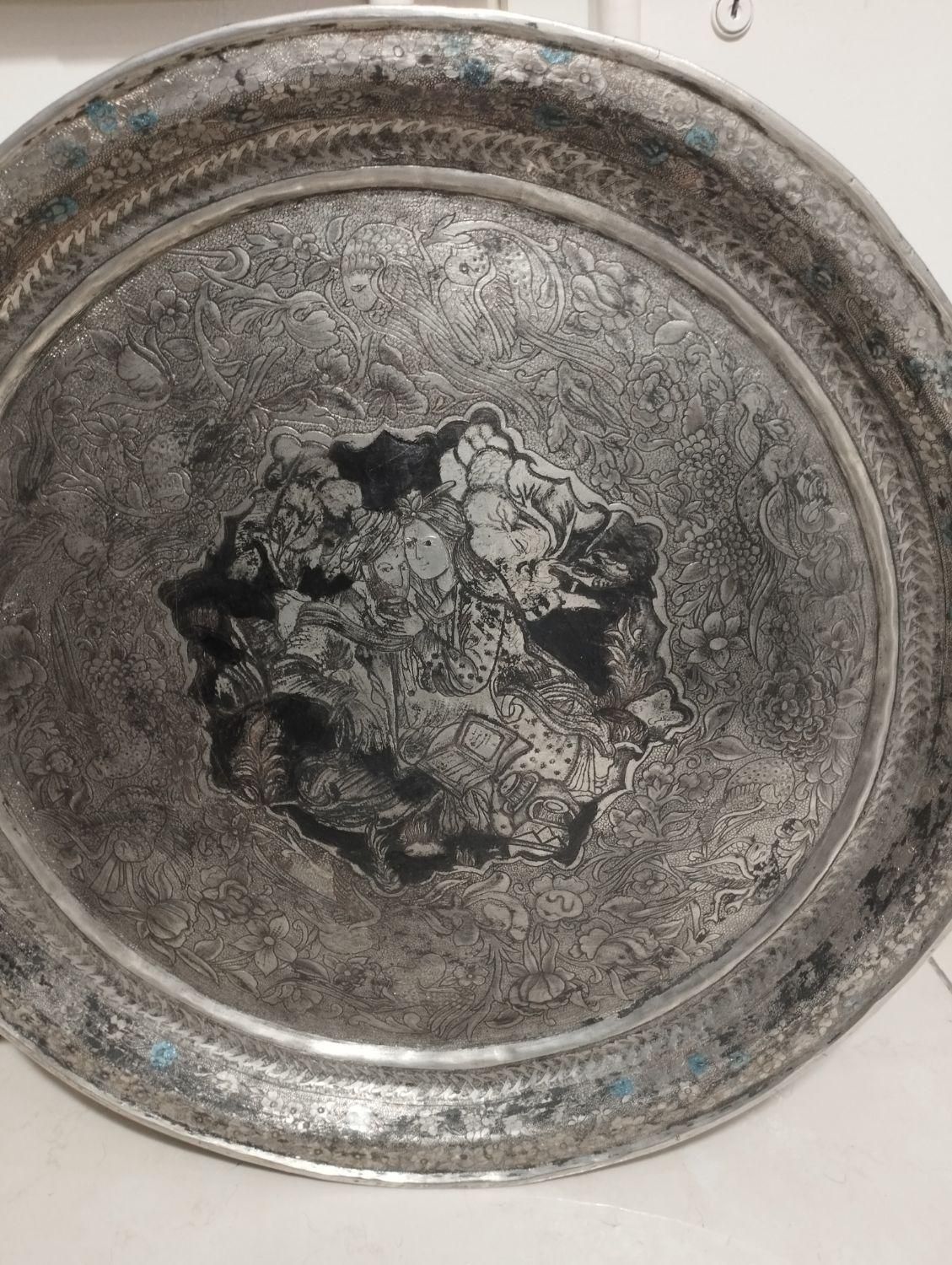 سینی مسی قدیمی قلمزنی شده|کلکسیون اشیاء عتیقه|مبارکه, |دیوار