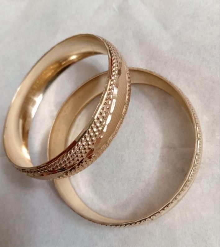 تکپوش|بدلیجات|نیشابور, هفده شهریور|دیوار