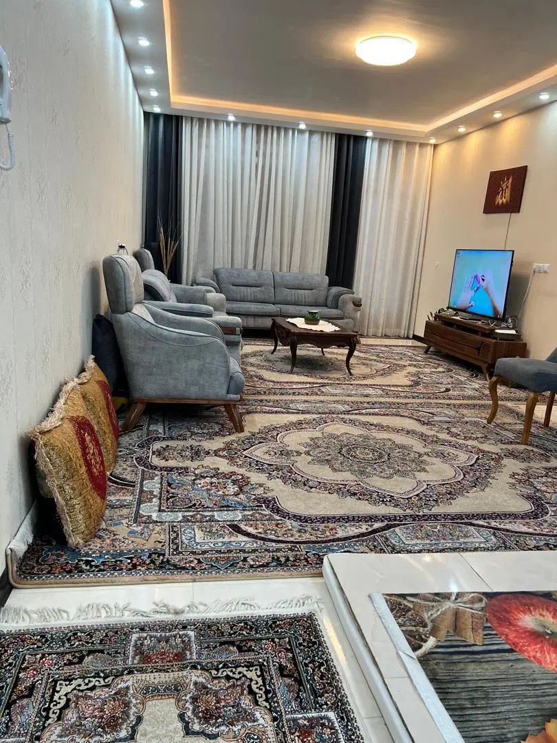 آپارتمان همکف کاملا مرتب و شیک حیاط دار قیمت مناسب|فروش آپارتمان|شیراز, کوشک میدان|دیوار
