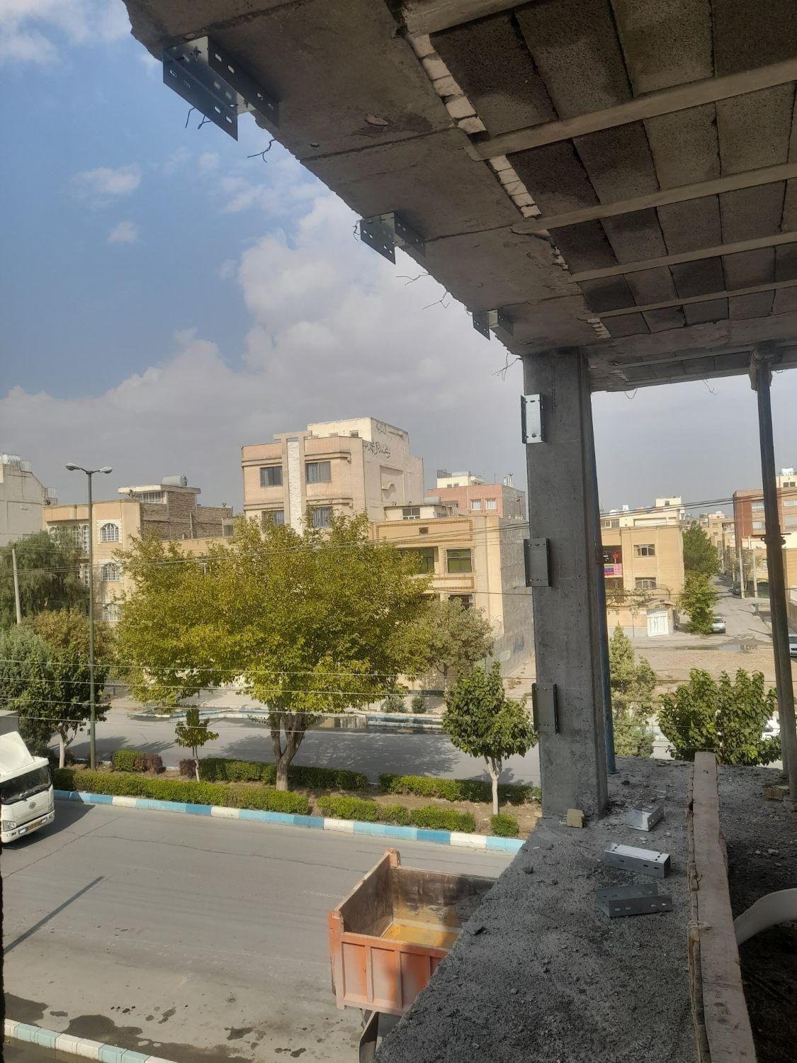 اجرای وال پست والپست ناودانی نبشی کاری جوشکاری نما|خدمات پیشه و مهارت|اصفهان, منتظرالمهدی|دیوار