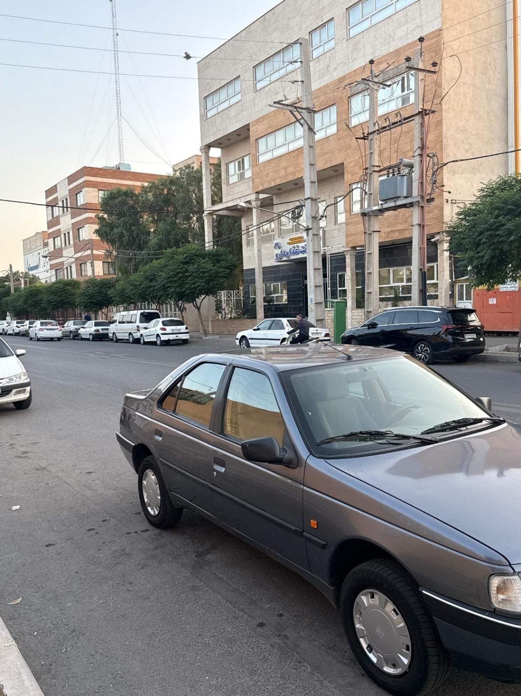 پژو 405 GLX - دوگانه سوز CNG، مدل ۱۳۹۶|خودرو سواری و وانت|قم, آزادگان|دیوار