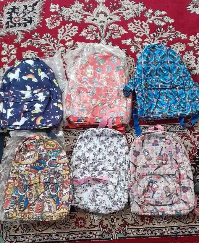 کیف مدارس دوعکس اول ۱۵۰ کوچیک ها ۱۰۰تومان..|کیف، کفش، کمربند|دزفول, |دیوار