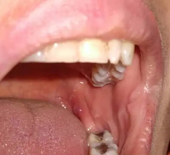 استخدام منشی ودستیارباسابقه کاری مطب دندانپزشکی|استخدام درمانی، زیبایی، بهداشتی|اهواز, حصیرآباد|دیوار