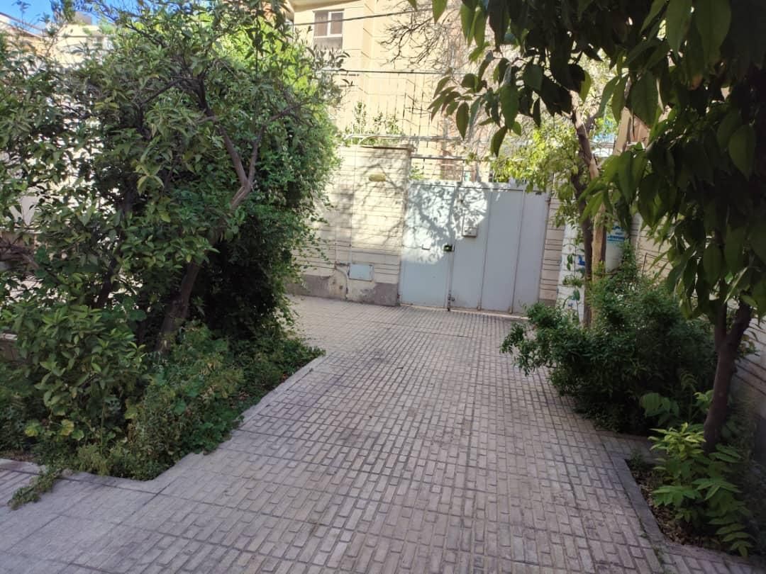 منزل مبله .هتل آپارتمان.|اجارهٔ کوتاه‌مدت آپارتمان و سوئیت|شیراز, زند|دیوار