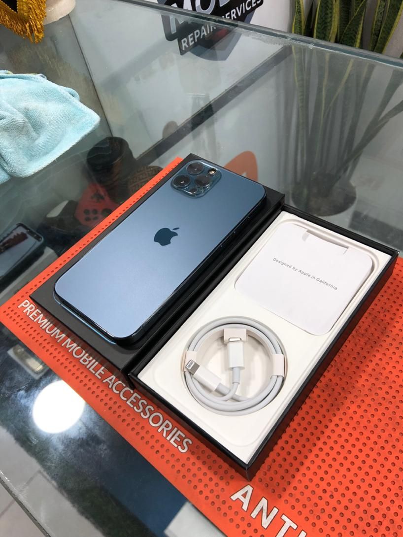 اپل iPhone 12 Pro باتری ۱۰۰ بسیار تمیز|موبایل|تهران, جلیلی|دیوار