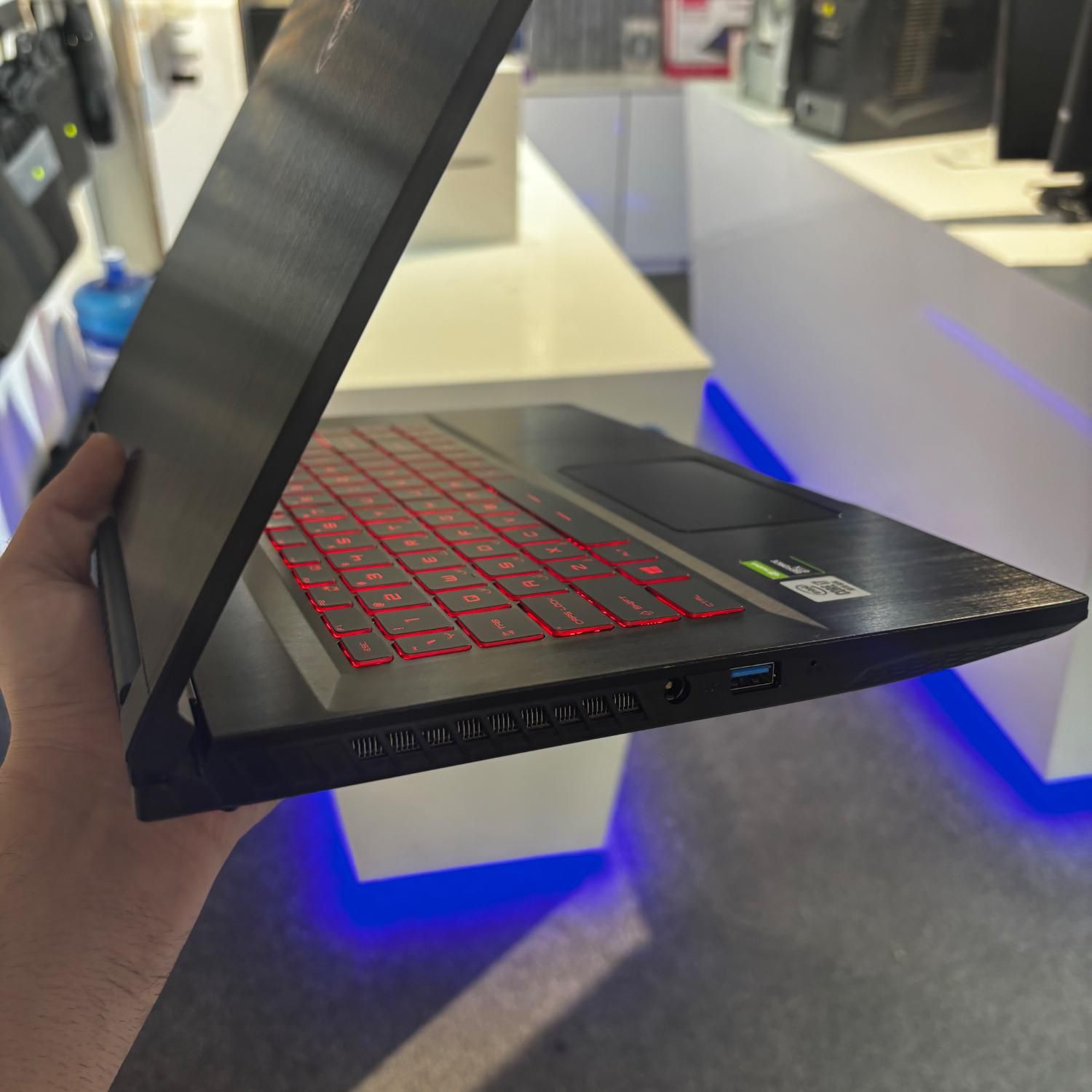 لپتاپ گیمینگ Msi i7و۱۲هسته رم۱۶ گرافیک GTX 1650ti|رایانه همراه|تهران, میرداماد|دیوار