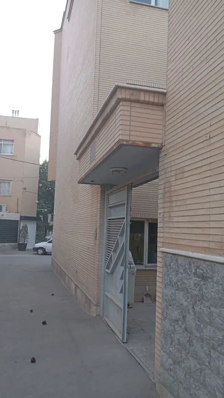 فروش خانه ویلایی ۵۰ متری ۱ خوابه در شهید رجایی|فروش خانه و ویلا|اصفهان, شهید رجایی|دیوار
