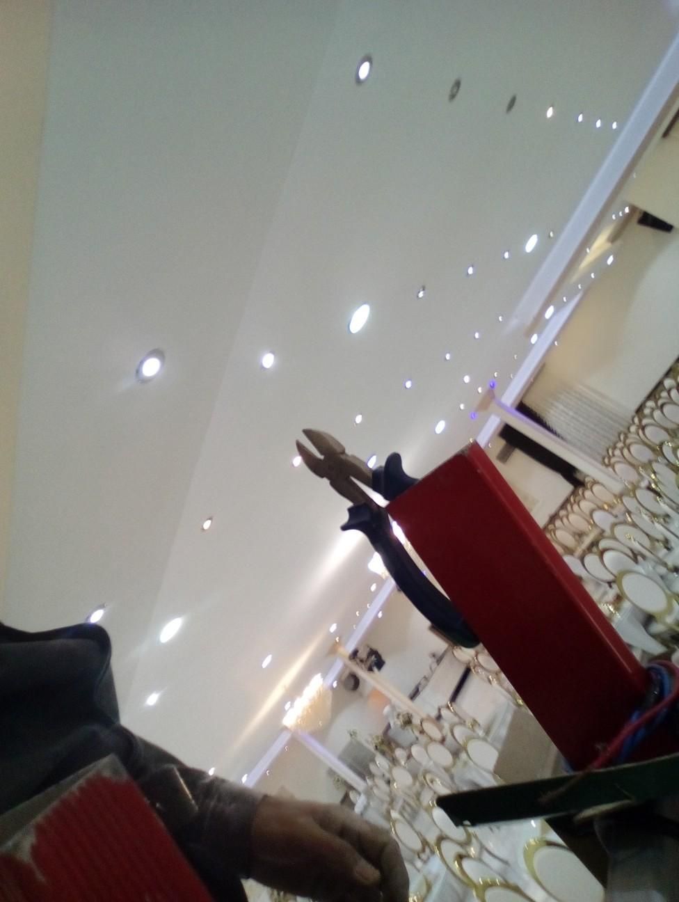 برقکار سیم‌کشی لوله کشی آب فاضلاب|خدمات پیشه و مهارت|کرمان, |دیوار