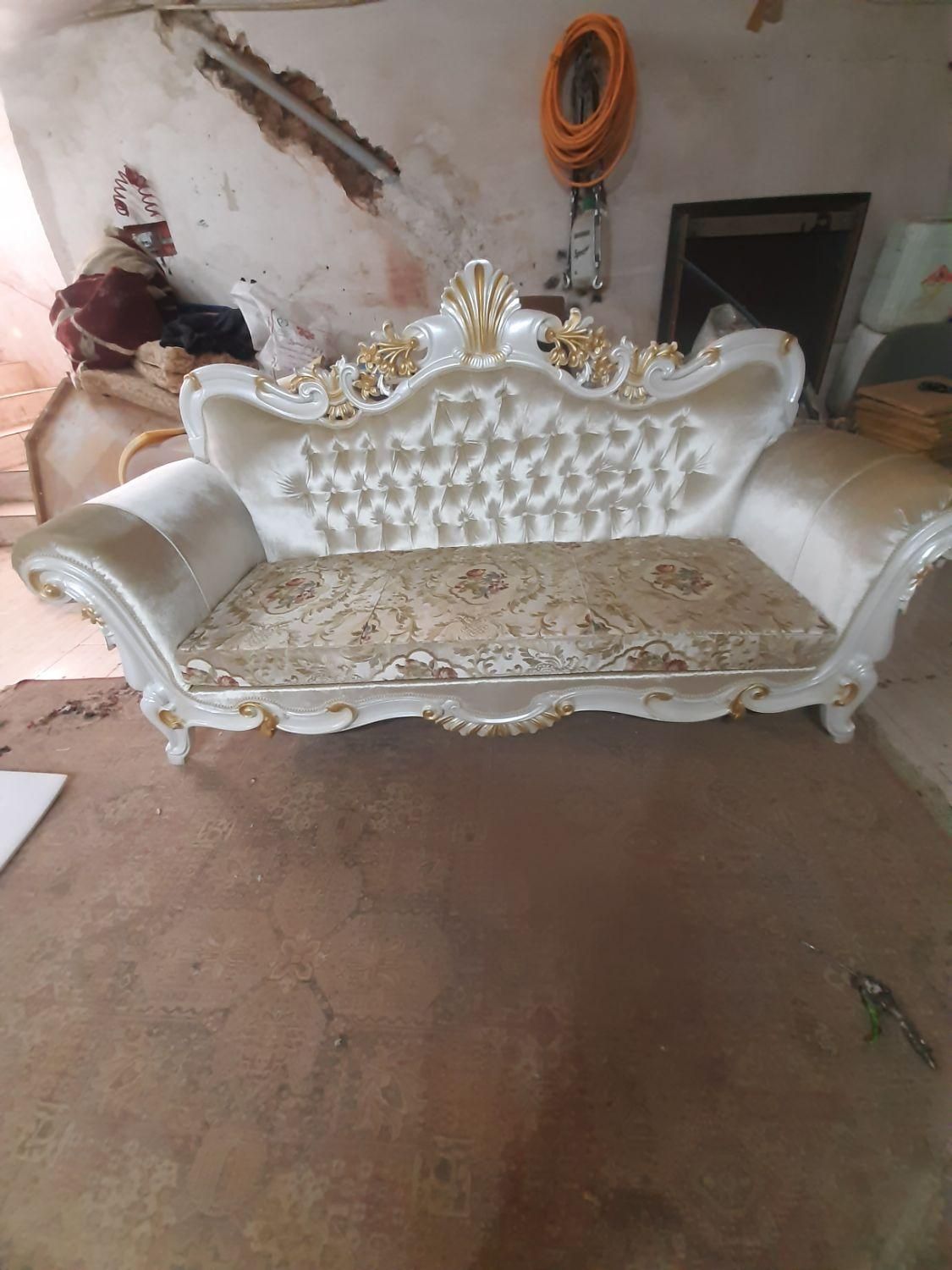 تولید و تعمیر مبل راحتی استیل درمبل سازی حلاوتی|مبلمان خانگی و میز عسلی|سلماس, |دیوار