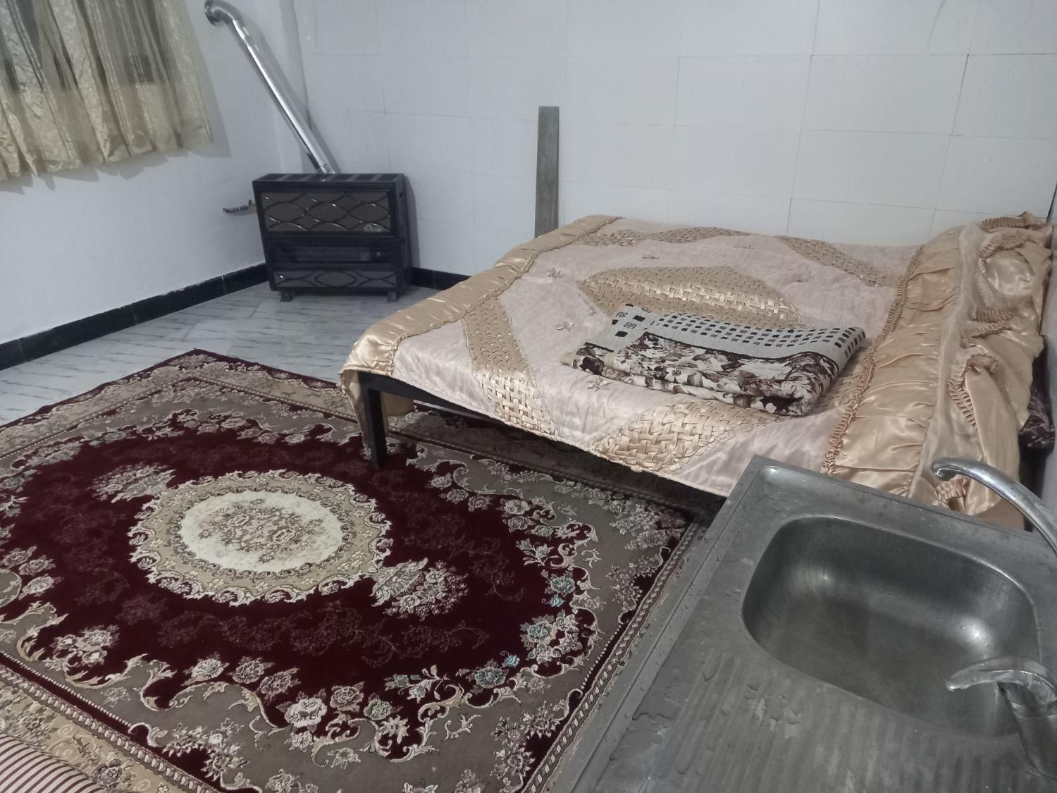 سویت/ واحد /اتاق/ واحد اقامتی خانه مسافر گل رز|اجارهٔ کوتاه‌مدت آپارتمان و سوئیت|رشت, شهرک آیت الله منتظری|دیوار