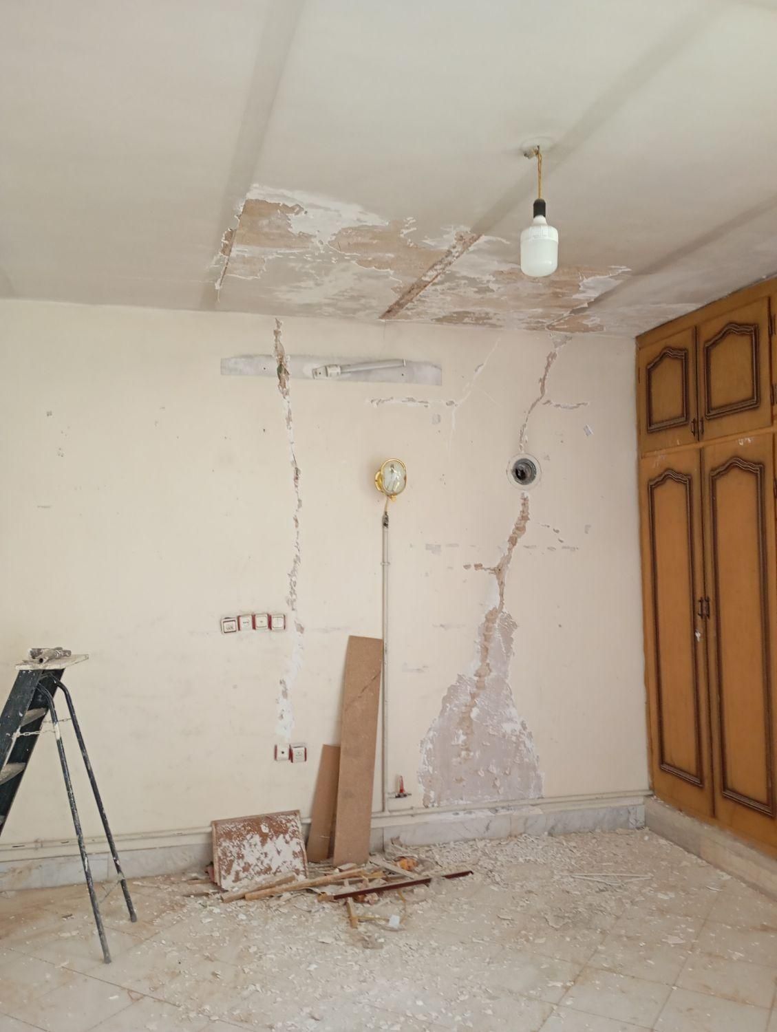 نقاشی ساختمان روغنی و پلاستیک|خدمات پیشه و مهارت|قرچک, مهدیه|دیوار