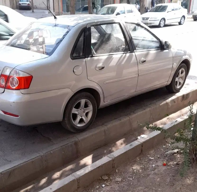 لیفان 520، مدل ۱۳۸۹|خودرو سواری و وانت|اصفهان, دارک|دیوار