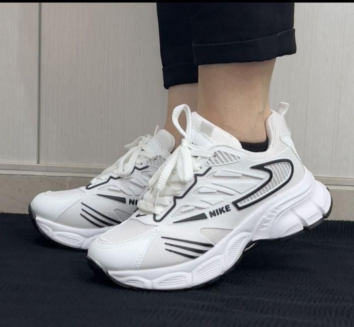 اسپرت (( NEW NIKE)) خوش پا|کیف، کفش، کمربند|اصفهان, مصلی|دیوار