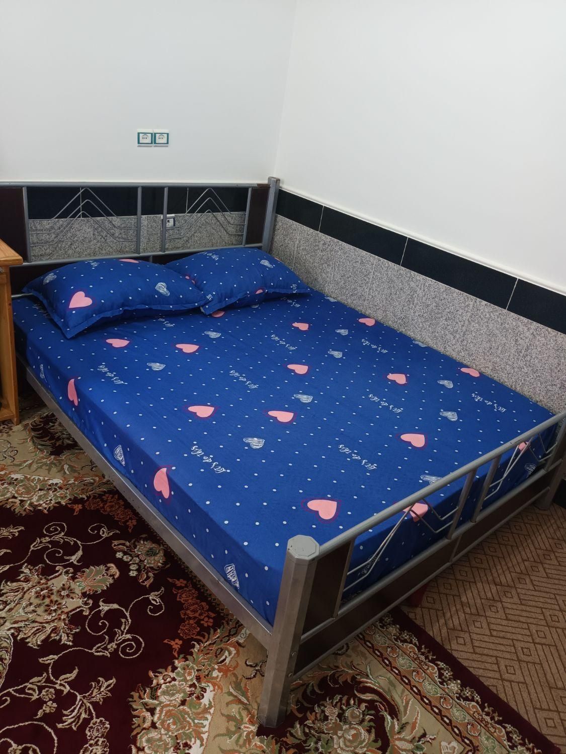 تخت خواب دو نفره|تخت و سرویس خواب|آق قلا, |دیوار