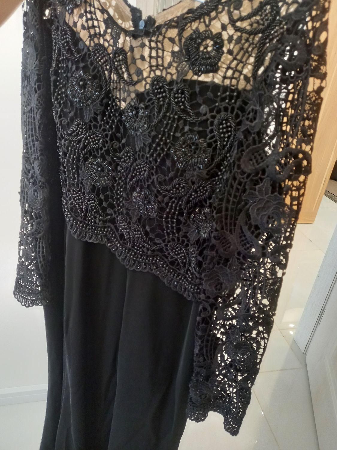 لباس مجلسی|لباس|یزد, |دیوار