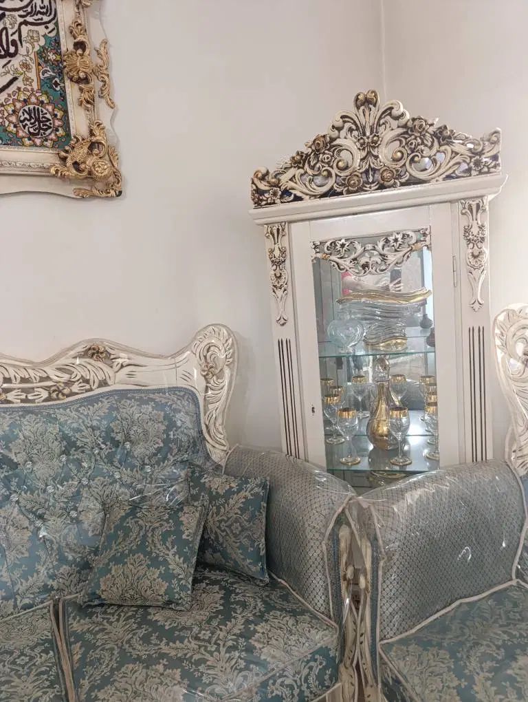مبل سلطنتی ۷نفره چوب گردو|مبلمان خانگی و میز عسلی|تهران, مسعودیه|دیوار