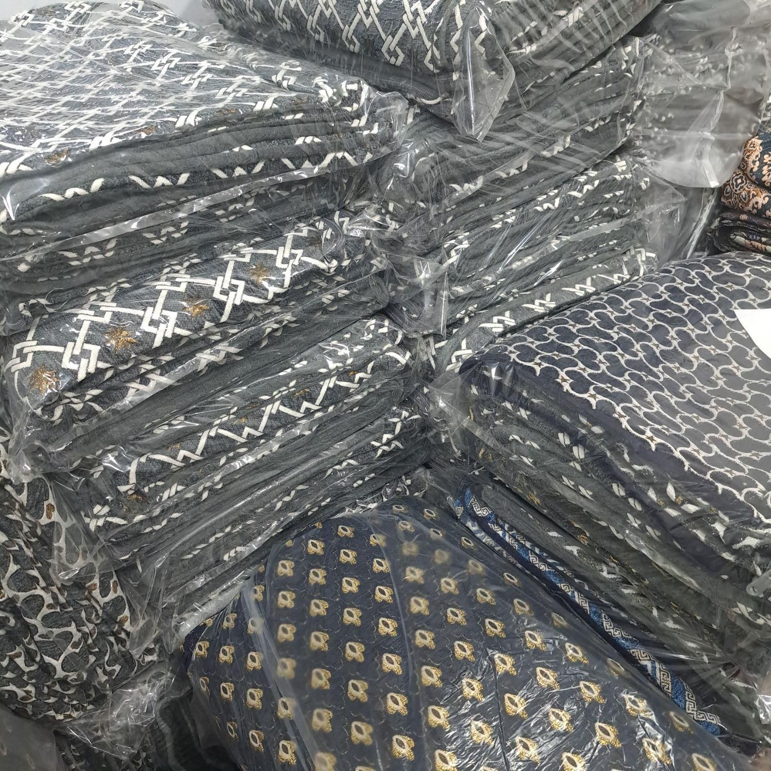 تولیدی روبالشی و رویه تشک و محصولات مشابه|رختخواب، بالش، پتو|قم, چهل درخت|دیوار