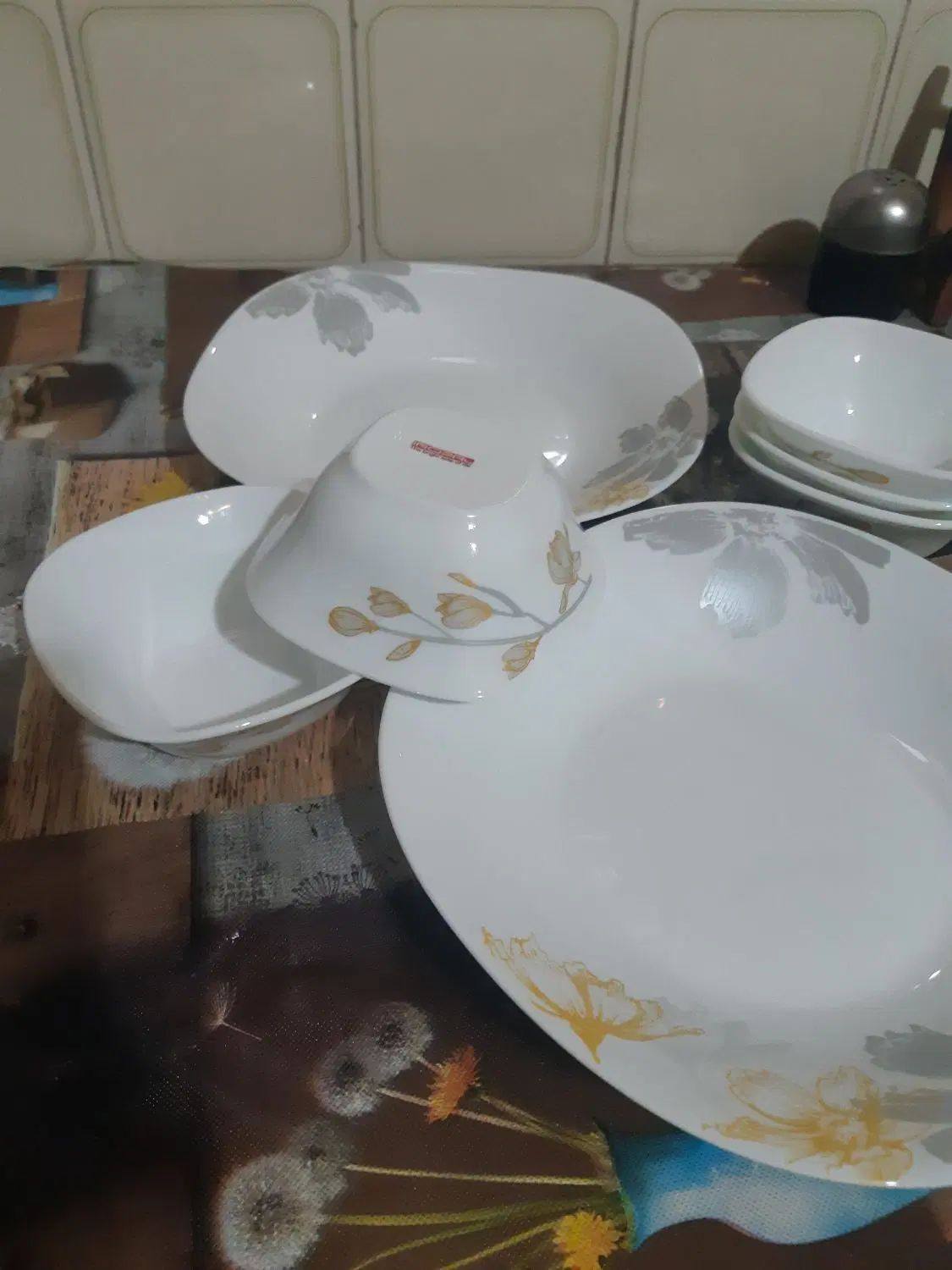 ارکوپال فنجان و جام شاه عباسی وظرف میوه خوری نو|ظروف سرو و پذیرایی|نیشابور, شهرک فرهنگیان|دیوار