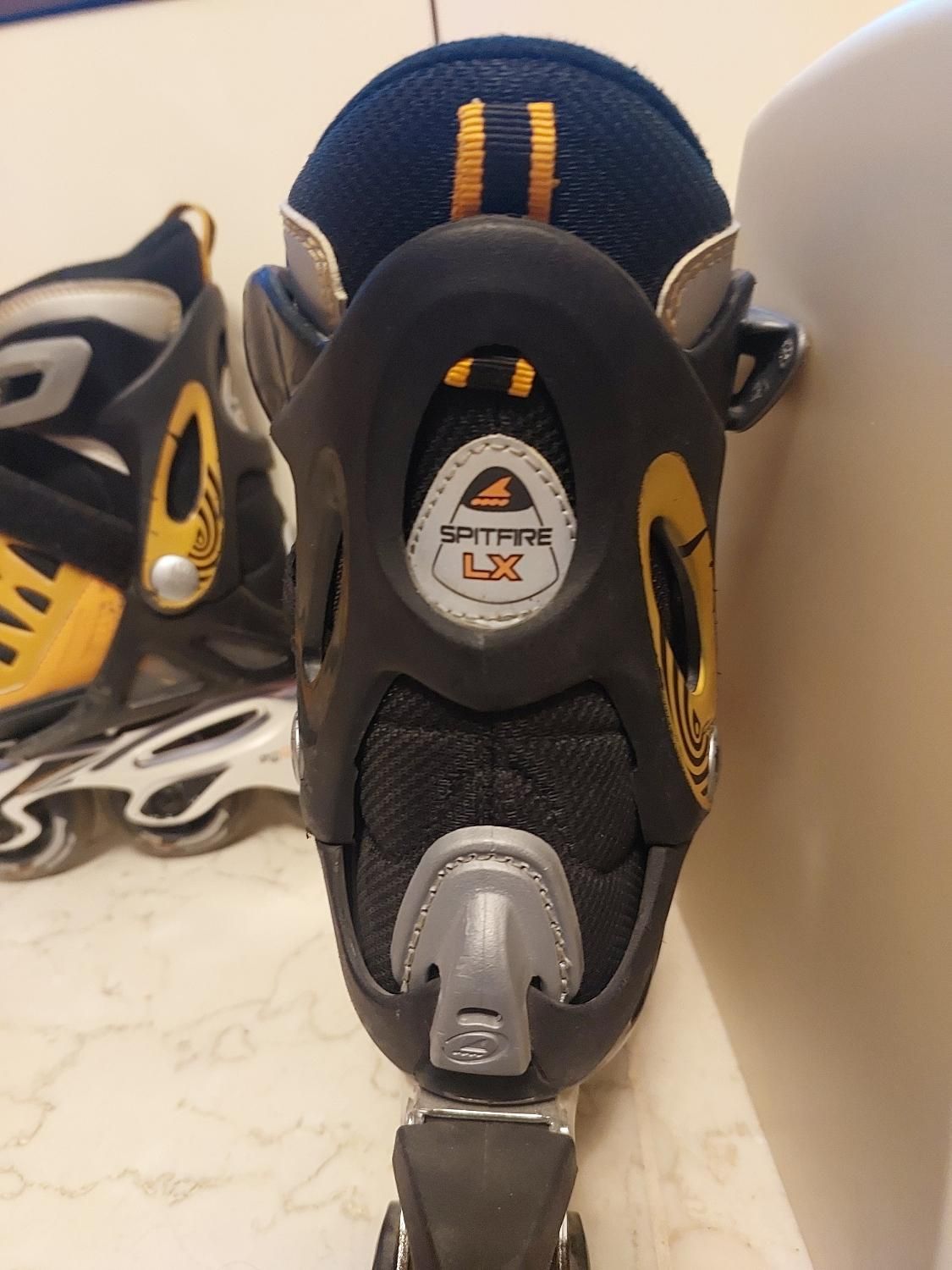 کفش اسکیت ROLLERBLADE سایز۳۳-۳۶.۵|دوچرخه، اسکیت، اسکوتر|تهران, جنت‌آباد شمالی|دیوار