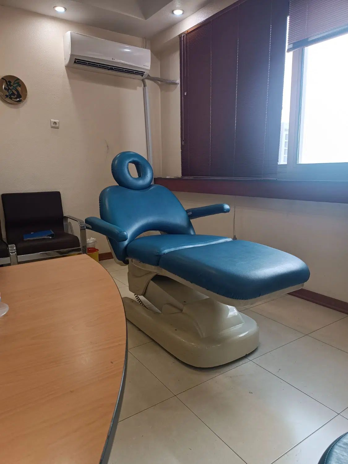 اجاره یک اناق درنوبت عصرمطب باامکانات کامل (گلسار)|اجارهٔ دفتر کار، اتاق اداری، مطب|رشت, گلسار|دیوار