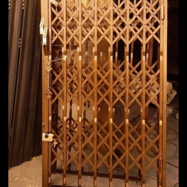 حفاظ درب آکاردیونی وشاخ گوزنی ودرب کشویی|مصالح و تجهیزات ساختمان|اهواز, آسیاباد|دیوار