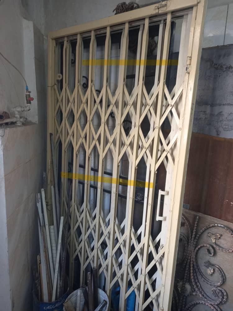درب آکاردونی دست دوم بانصب خرید وفروش برشکاری|مصالح و تجهیزات ساختمان|تهران, تهرانپارس شرقی|دیوار