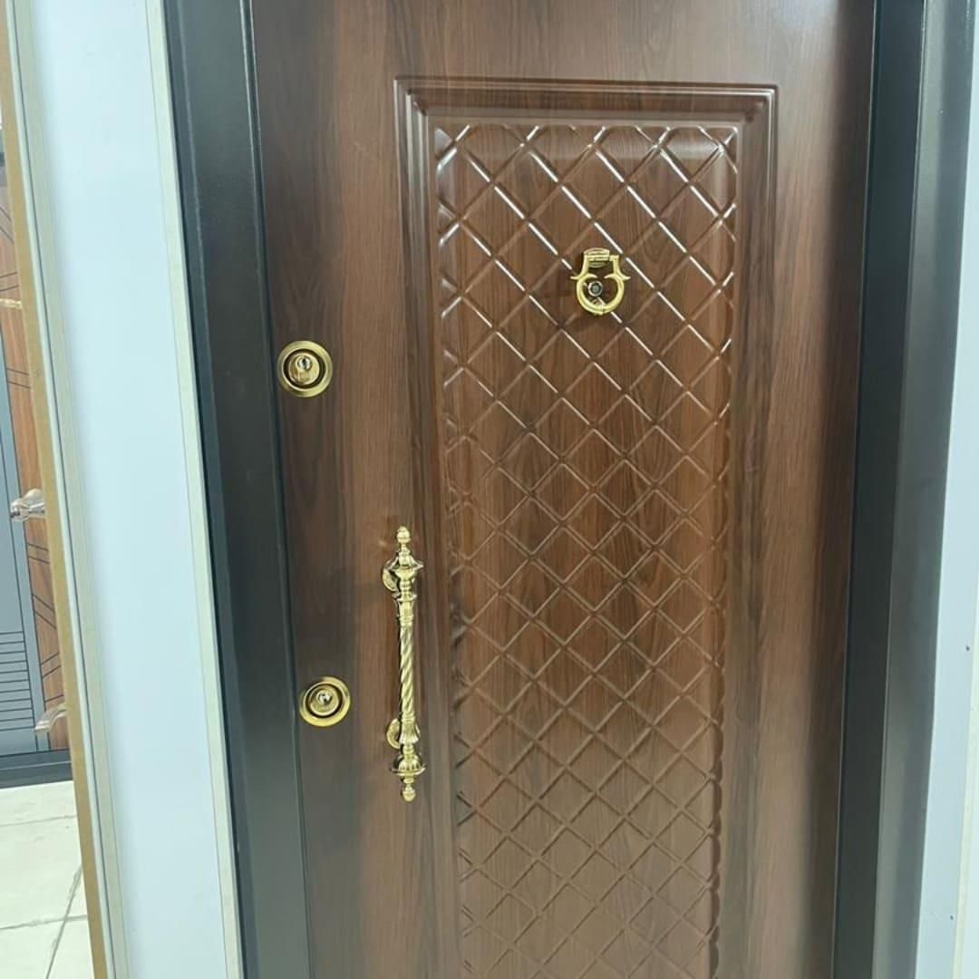 نصاب درب ضدسرقت و گچکاری صفر تا صد تضمینی|خدمات پیشه و مهارت|بوشهر, |دیوار