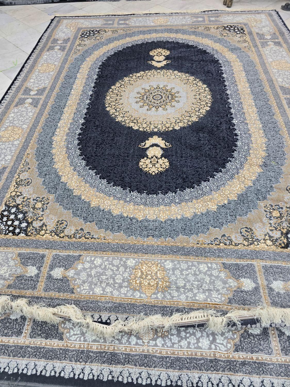 فرش700شانه با تراکم بالا|فرش|زاهدان, |دیوار