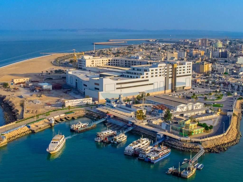 مغازه تجاری قشم مجتمع معراج موقعیت عالی|فروش مغازه و غرفه|قشم, |دیوار